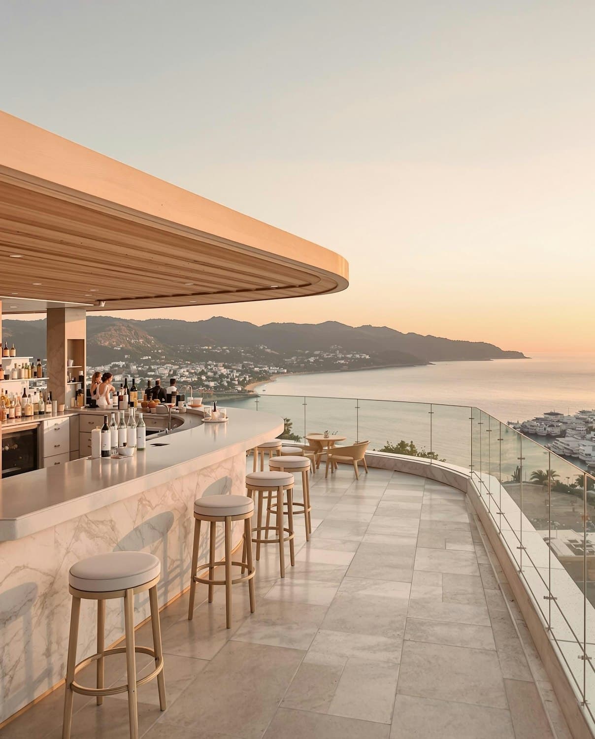 Comptoir du bar en marbre à l’heure dorée